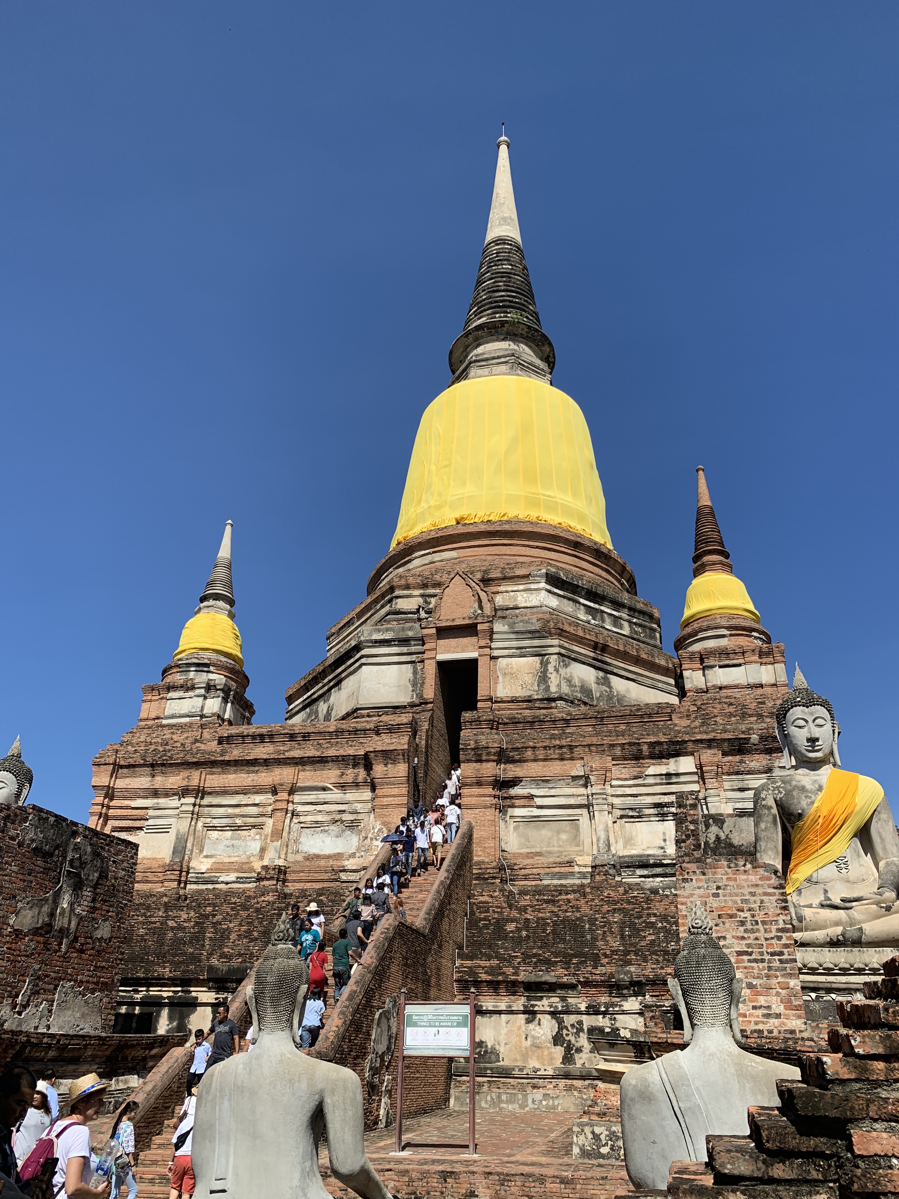 アユタヤ王朝の初代王、ウートン王によって建立された「ワットヤイチャイモンコン」